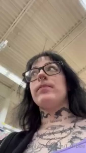 When i m left alone for 2 mins