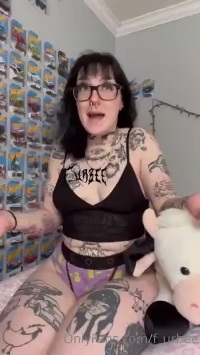 I have a lot of people dming me wording things as if i m hiding 