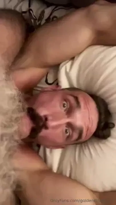 New videos coming soon with this hungry cocksucker evansterlingxxx 