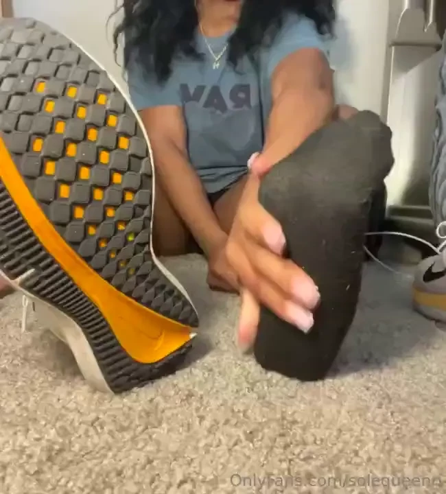 Post run shoe and sock removal 