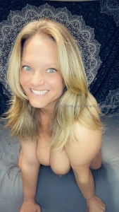 Gooooood morning all you sexy people i hope your week is wonderful