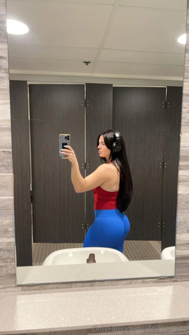 Just killed a glute and hamstring workout do you workout and if so 