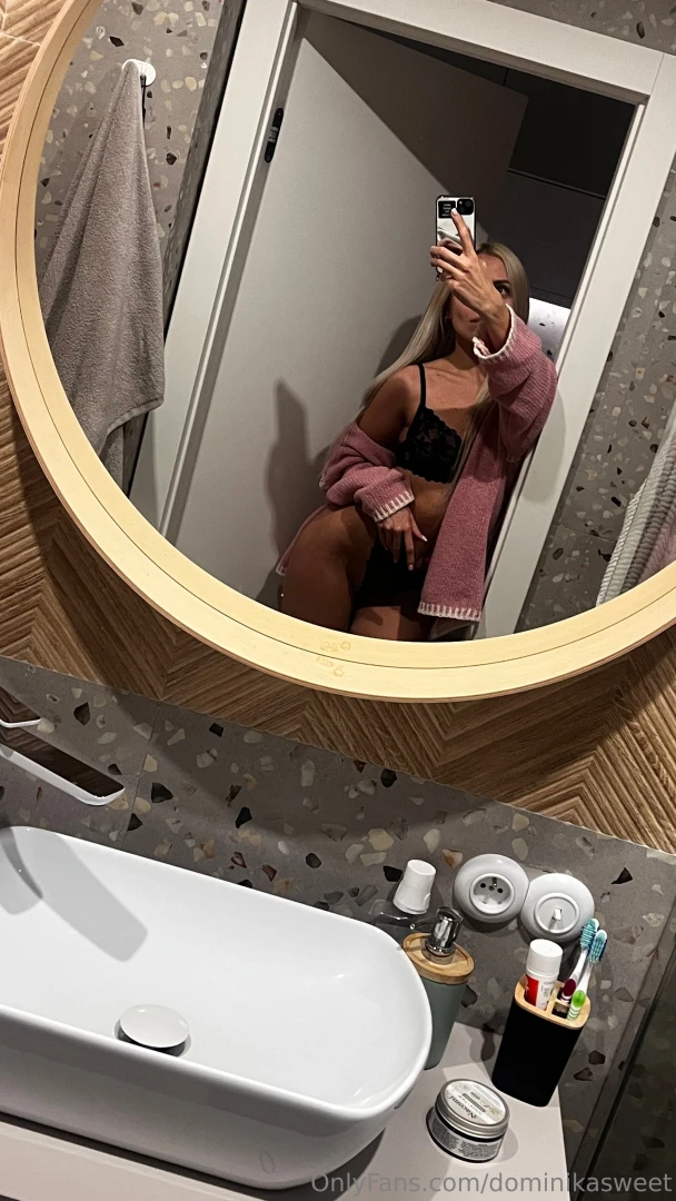 I want to caress myself in the bathroom want to take a look 