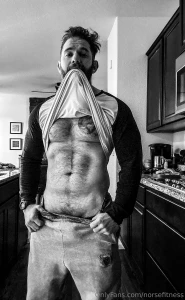 My phone is so dry where is the love this holiday season i guess i ll part 9