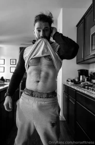 My phone is so dry where is the love this holiday season i guess i ll part 2