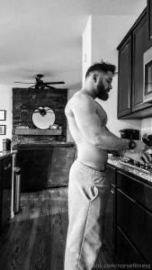 My phone is so dry where is the love this holiday season i guess i ll part 5