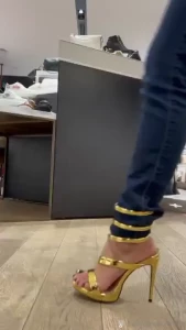 I can tell ur a sub in real life admit you re spoiled before i-