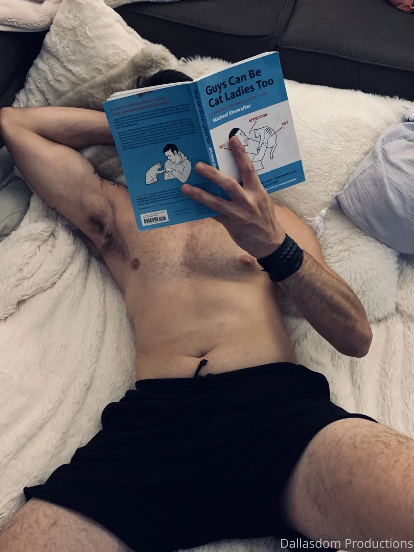 Just catching up on some light reading have i mentioned i m a cat-guy 