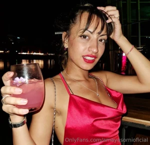 Hi my love do you like how my dress looks on me hola mi amor te gusta