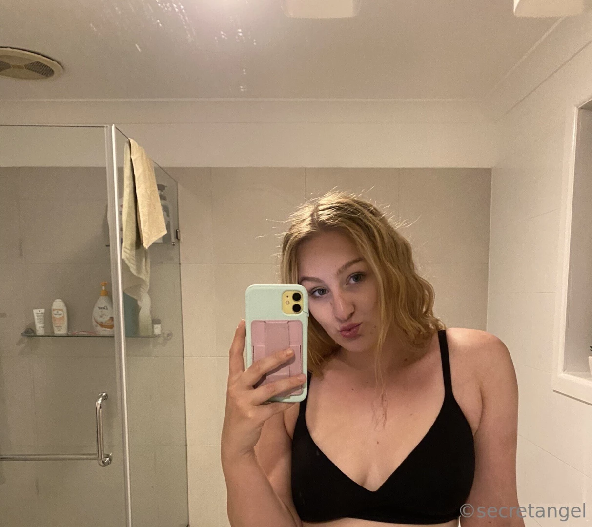 I just want to cum send me a message if you think you could make me 