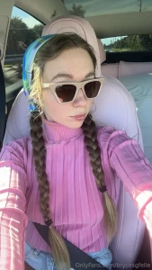 Hello lt 3 come say hi on my nsfw page lillyellexo