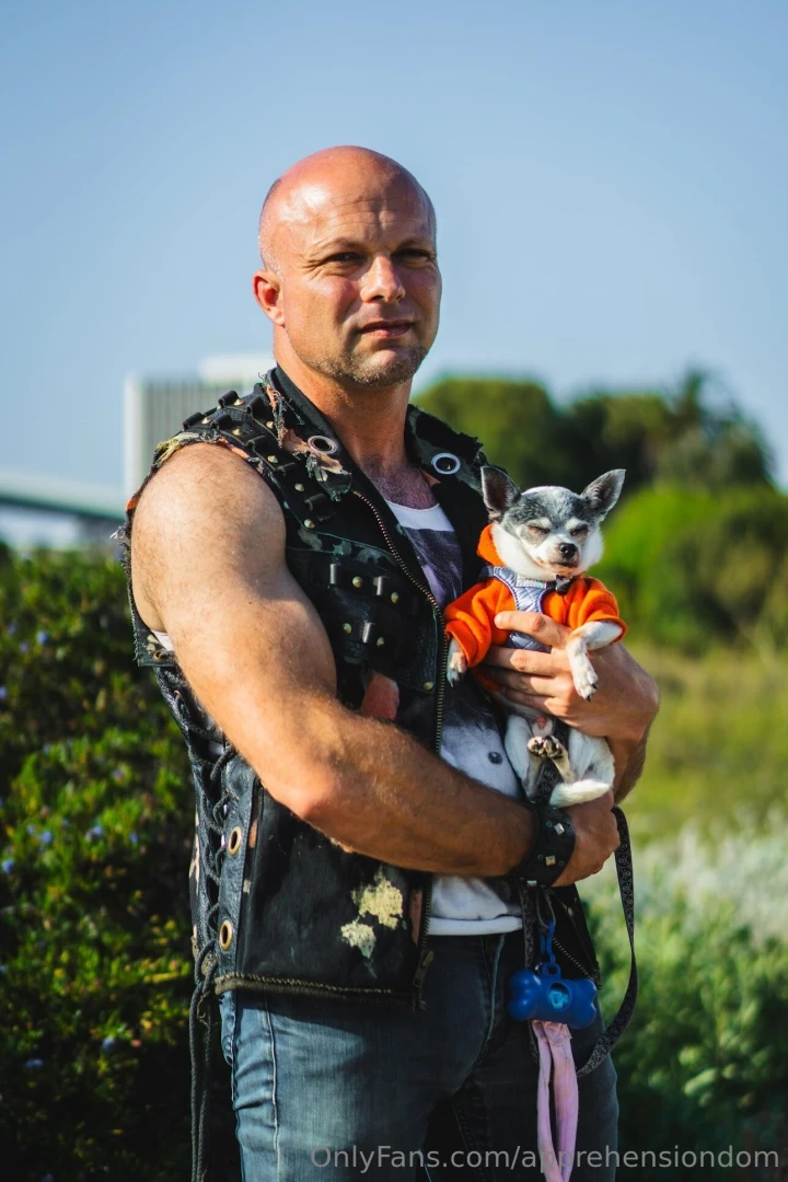 Do you like guys with dogs 