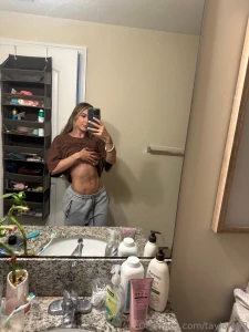 Happy monday my loves dm me let s chat