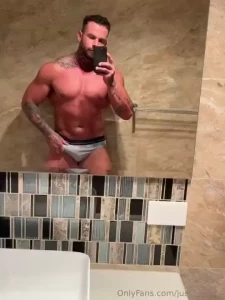 Who loves grey jocks do you want to see all of it let me know