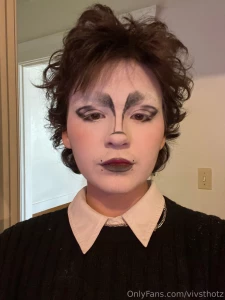 Uhhh would anyone sit on my face