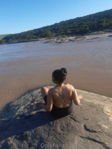 Happy easter got any requests my dm is open