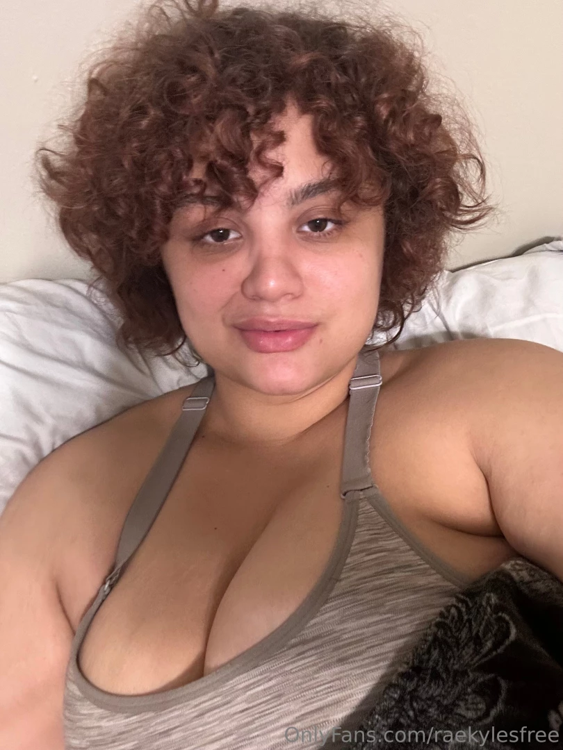 Huge sale over on raekyles only 4 spots left i offer a full vid 