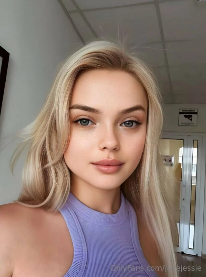 Aria_stark she aria_stark needs your cock more than ever this beauty part 207 