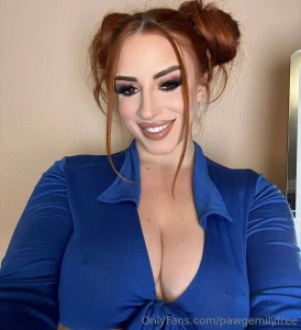 Here s a selfie hope you like it