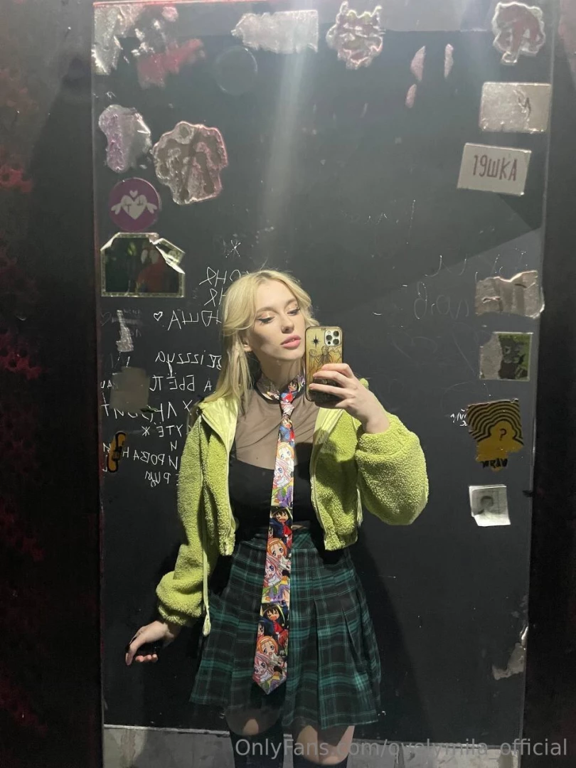 A good evening in a cafe is not only an opportunity to enjoy delicious 