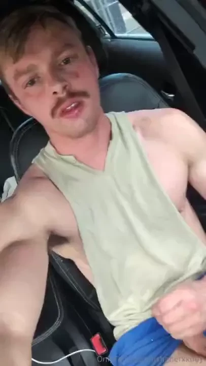 Little car wank before getting back to work 