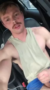 Little car wank before getting back to work