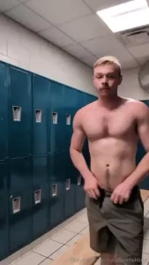 Watch me get ready to shower