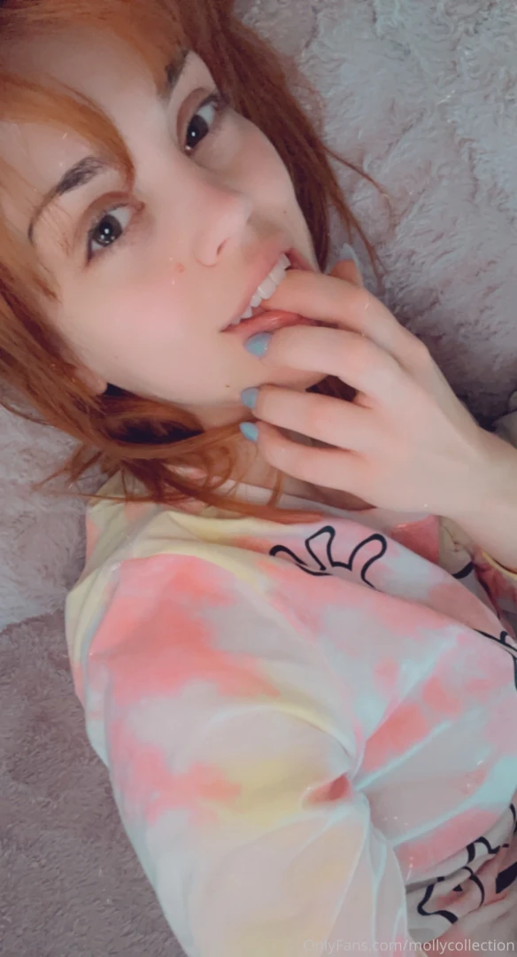 Testing if my fingers taste like cookies spoiler they don t 