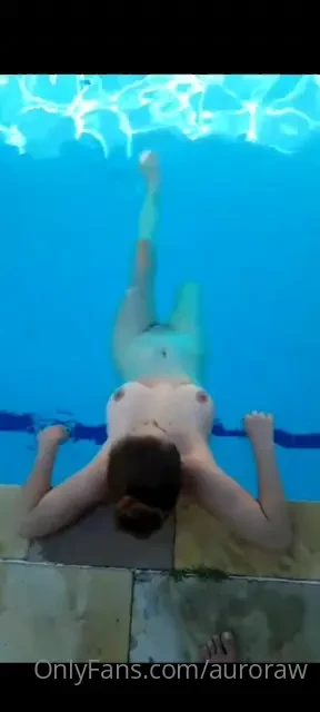 Who misses pool chillin time 