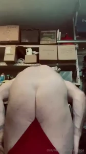 Who says doing laundry isn t fun perhaps there s a longer video like