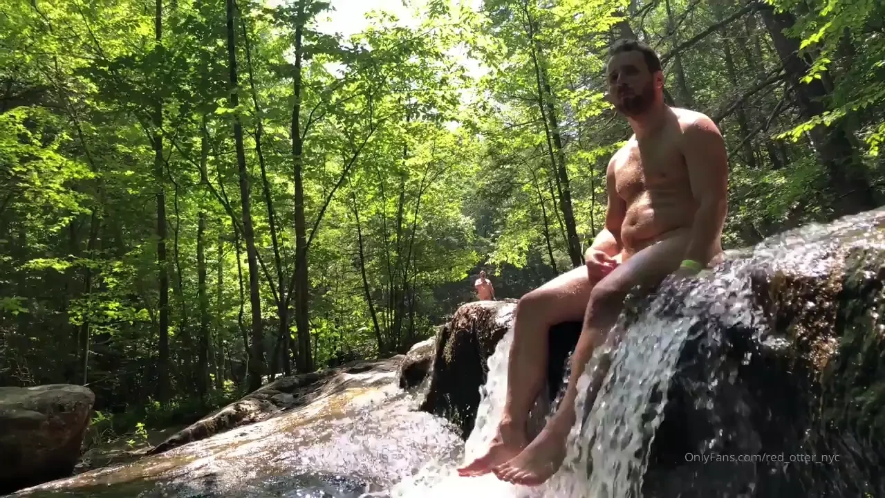 Just an otter trying to catch a bite 