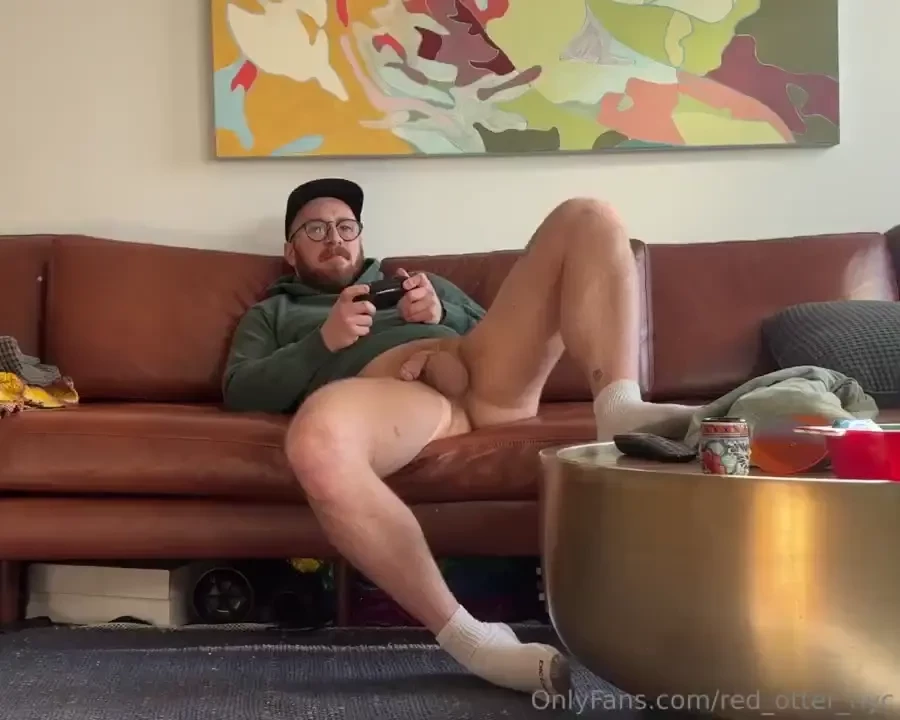 Tv and video games are more fun without pants 