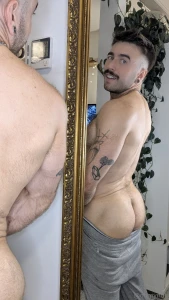 Tip this post if you would bury your face deep in this ass