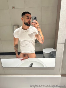 Sub to my guy nikosandreasss he talk with every fans do custom and