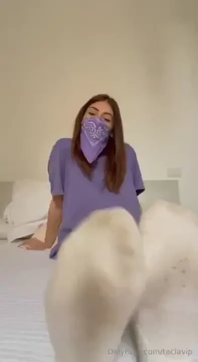 If you think i don t notice when a guy has a foot fetish you re very 