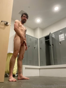 What would you do if you saw me naked in the locker room