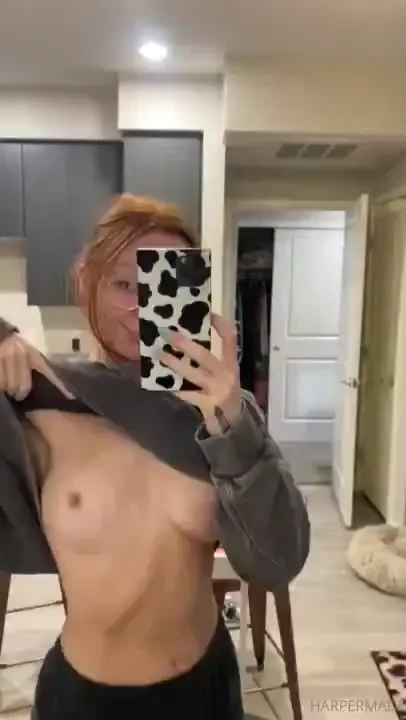 Just wanted to show u my tits and play with them 