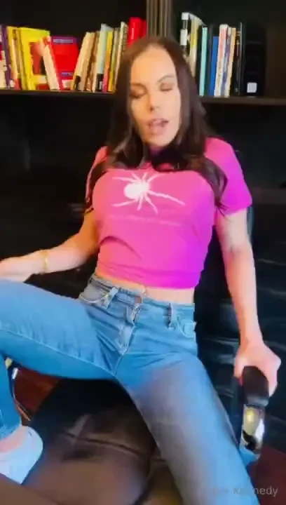 Genie in a bottle would you rub me the right way 