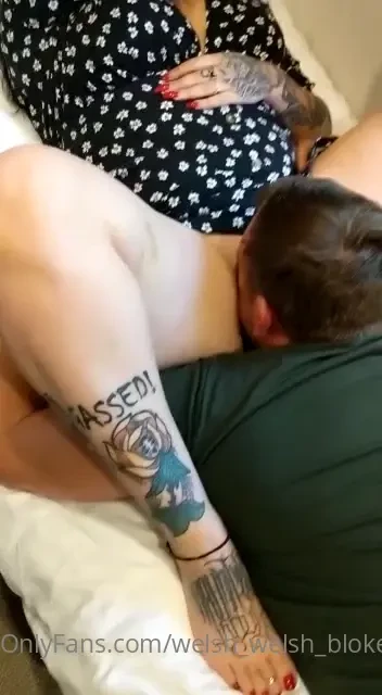 Goddess_goth first 0f many orgasms of the night see how her heels dig 