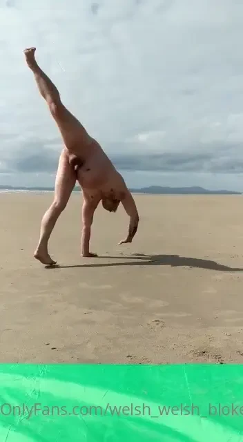 Who wants to come and join me down the beach next summer cant wait to 