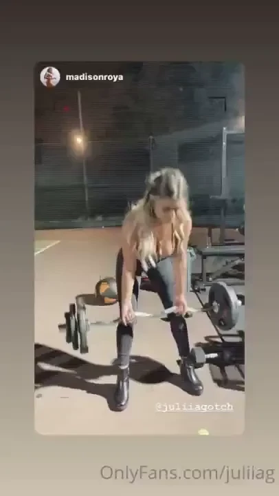 Deadlifting in jeans and boots 