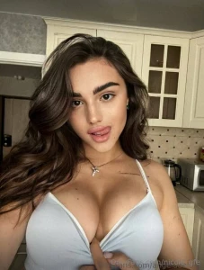 Don t miss angeladeluxe my best friend loves to watch men cum she is part 2