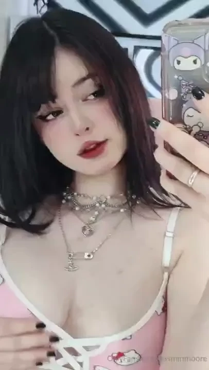 En mis tetas o carita gt lt 