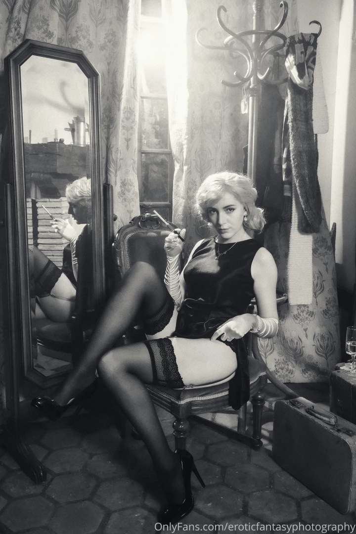 30 - 48 photos en message priv part 1 