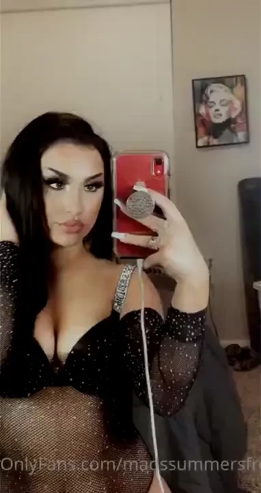 Get my paid of for 6 next 10 subs get a chance to have a free facetime 