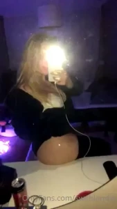 Delar med mig av n gra av mina privata snaps part 1
