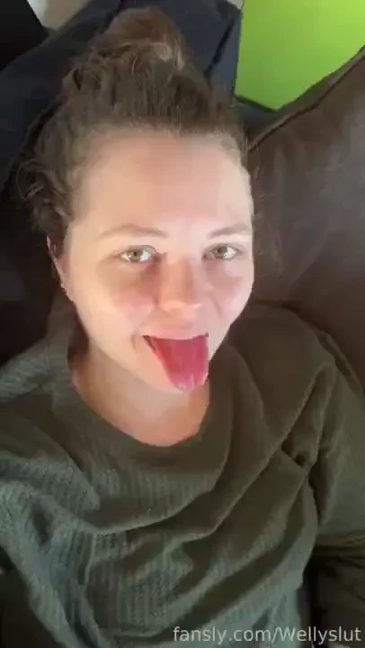 Cherry popsicle milf brunette natural tongue amateur 