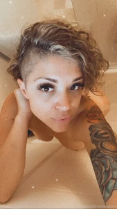 I got so hot and sweaty at the gym today i just had to take a quick