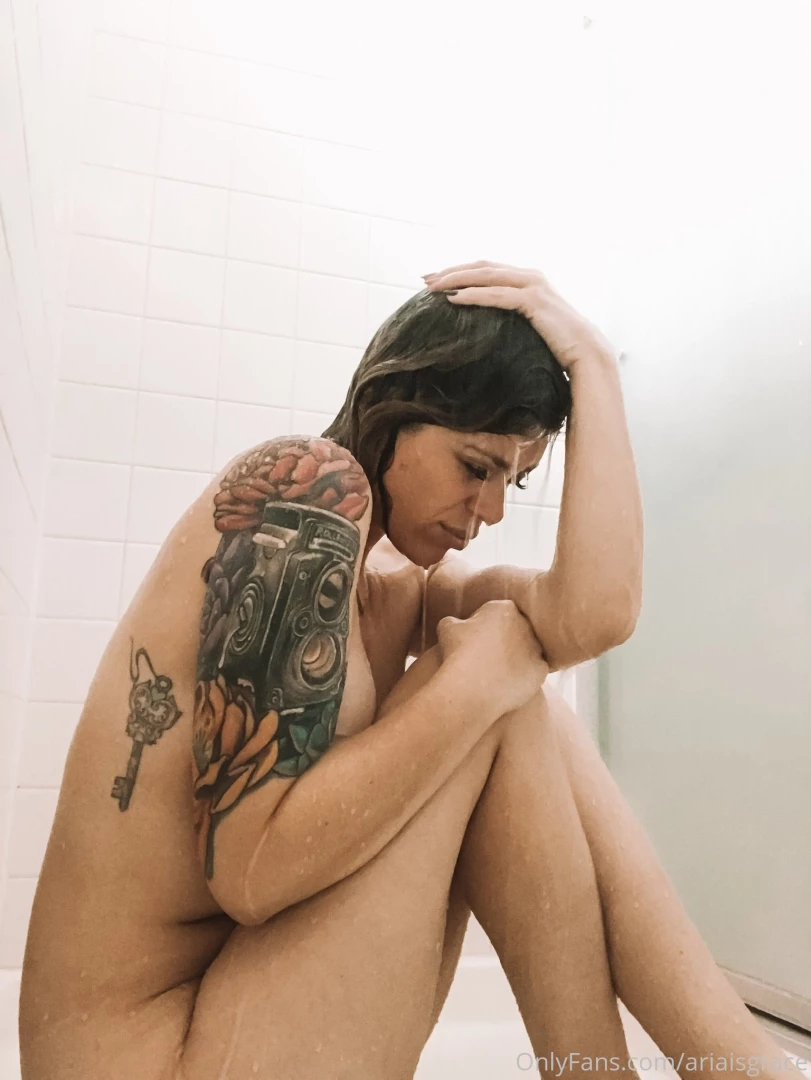 When thoughts consume me in the shower part 1 