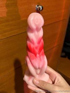 New vibrator and dildo that i can barely fit in